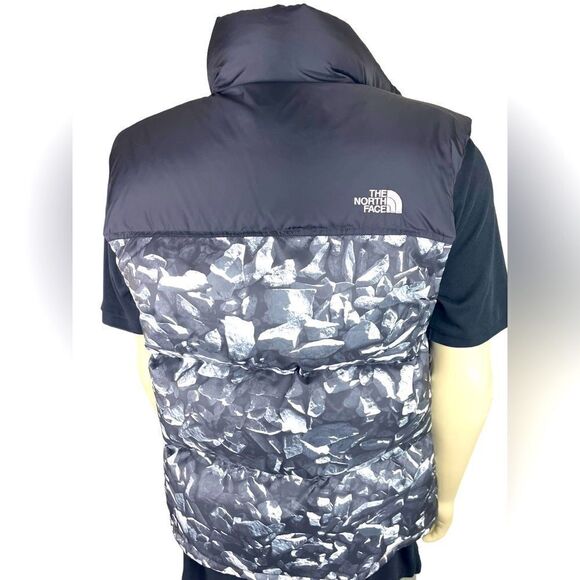 North Face Men's Med Goosed Down Reversible Vest in Black & Shades of Gray Rocks - Picture 8 of 11